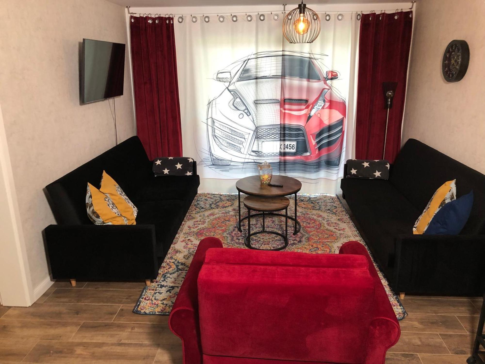 Stylisches Maybach Appartement Mit Terrasse Fuer 5 Personen, 5 Betten, Grosse Kochinsel, Homeoffice Mit 250Mbit Wlan Aidlingen Exteriör bild