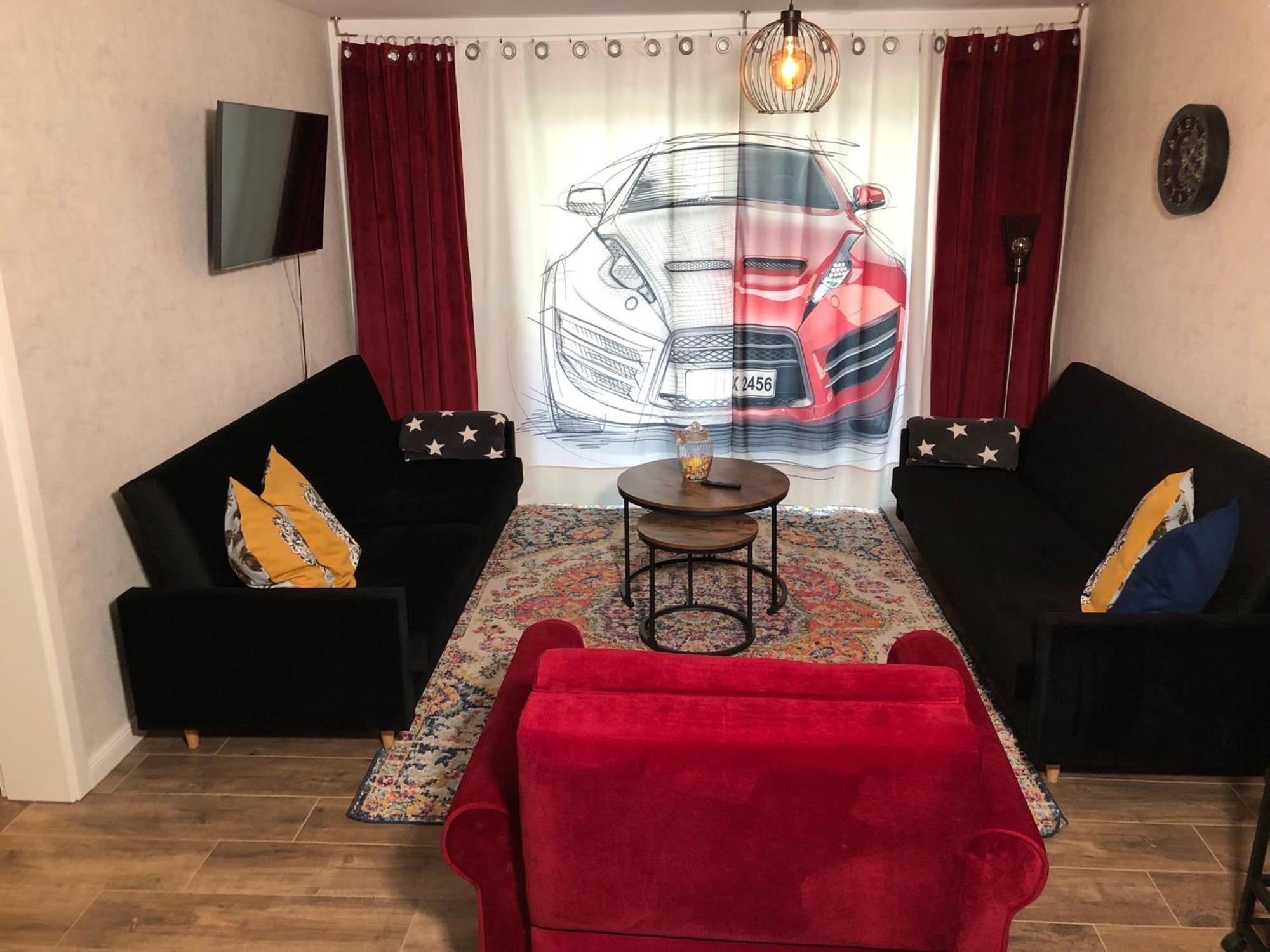 Stylisches Maybach Appartement Mit Terrasse Fuer 5 Personen, 5 Betten, Grosse Kochinsel, Homeoffice Mit 250Mbit Wlan Aidlingen Exteriör bild