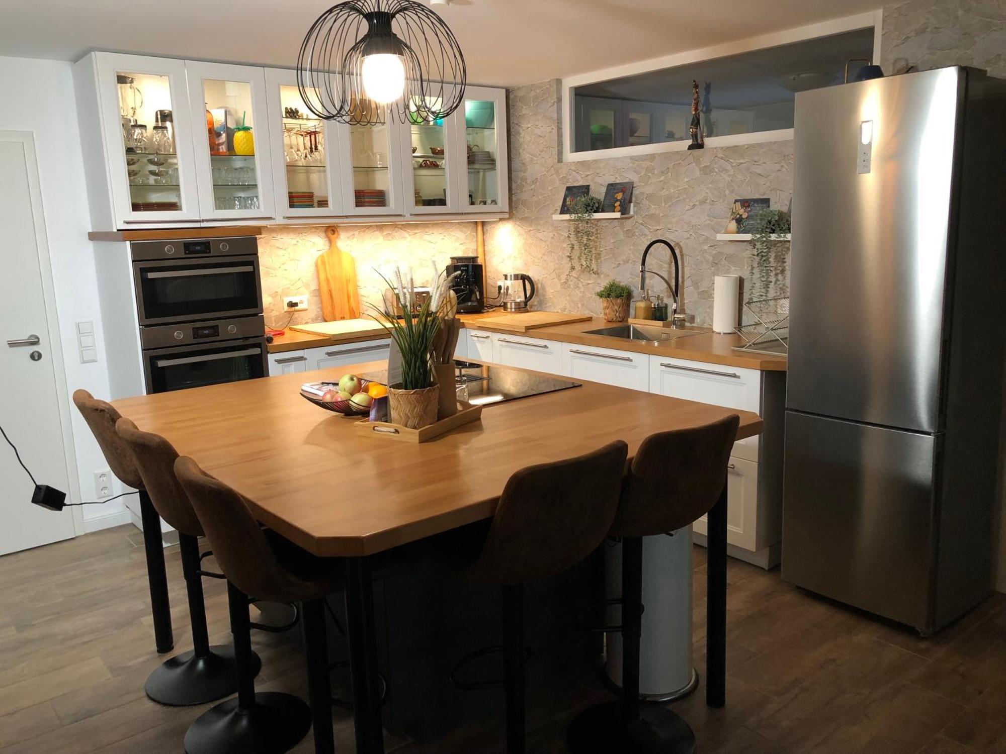 Stylisches Maybach Appartement Mit Terrasse Fuer 5 Personen, 5 Betten, Grosse Kochinsel, Homeoffice Mit 250Mbit Wlan Aidlingen Exteriör bild