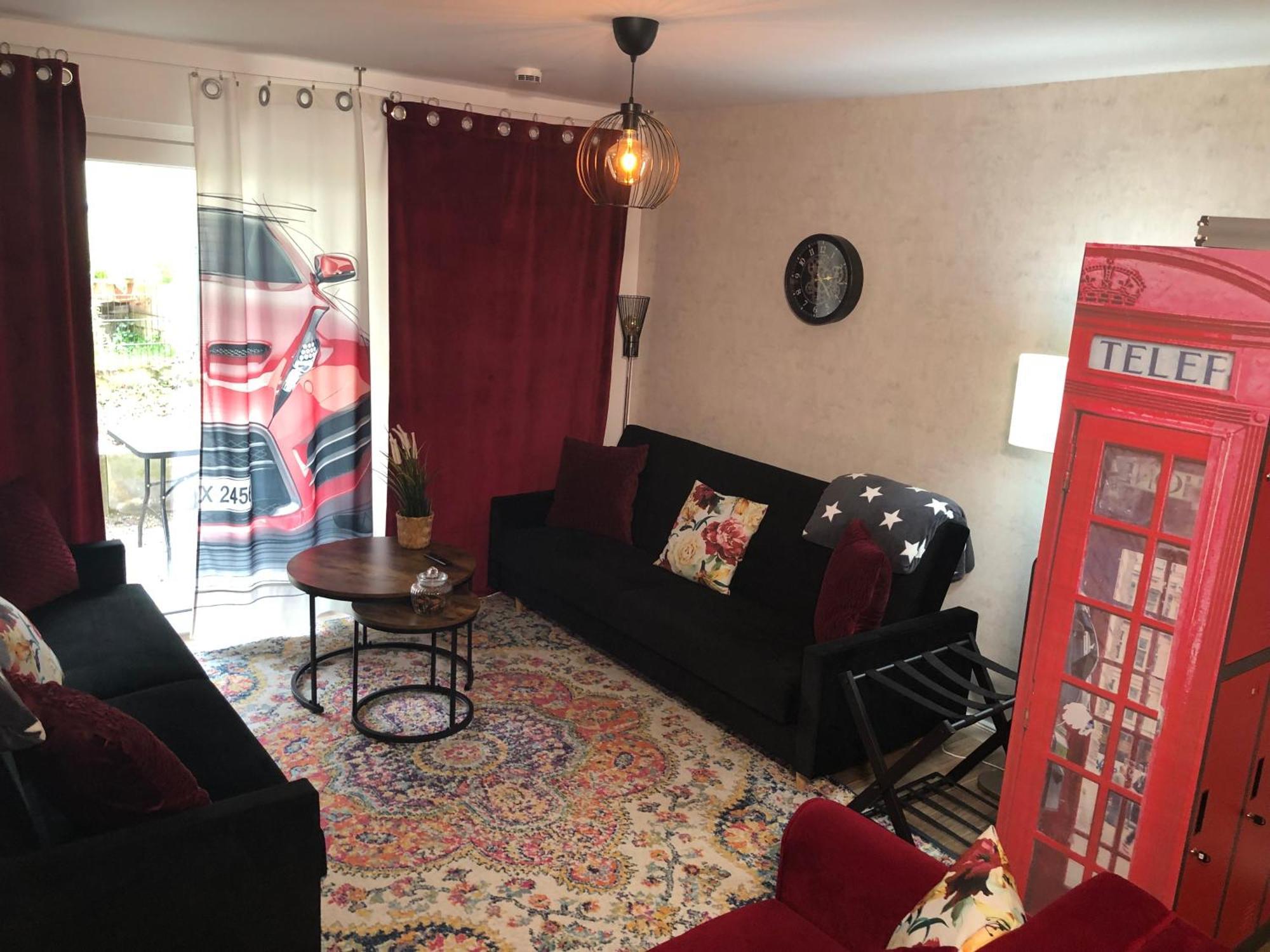 Stylisches Maybach Appartement Mit Terrasse Fuer 5 Personen, 5 Betten, Grosse Kochinsel, Homeoffice Mit 250Mbit Wlan Aidlingen Exteriör bild