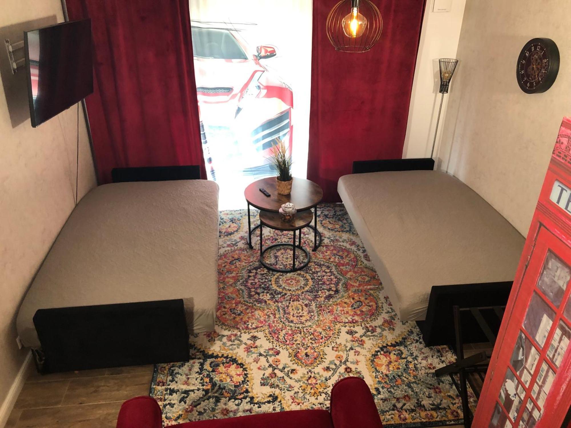 Stylisches Maybach Appartement Mit Terrasse Fuer 5 Personen, 5 Betten, Grosse Kochinsel, Homeoffice Mit 250Mbit Wlan Aidlingen Exteriör bild